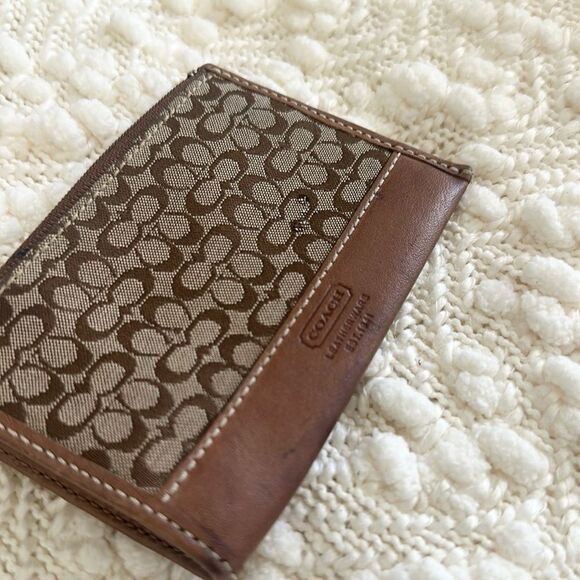Coach Coin Purse Signature C’s Canvas & Leather Wallet - Picture 1 of 6